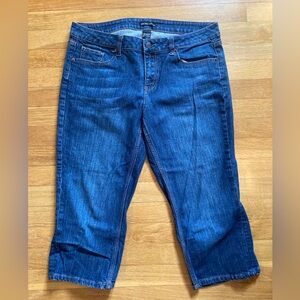 NY & Co Cropped Jeans